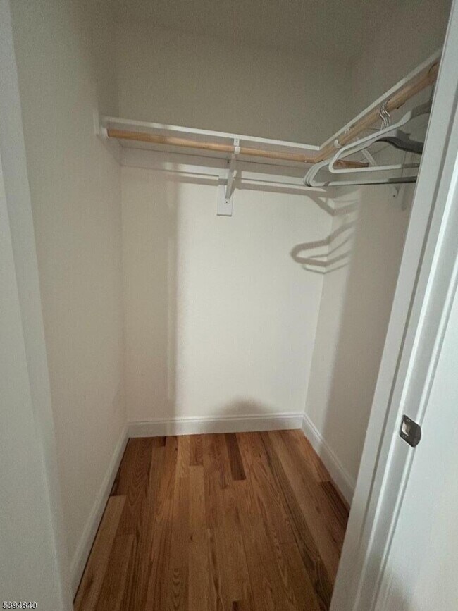 Building Photo - 337 13th Ave