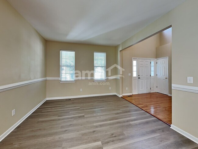 Building Photo - 516 Littleport Dr