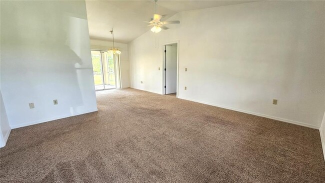 Building Photo - 6462 Mechler St