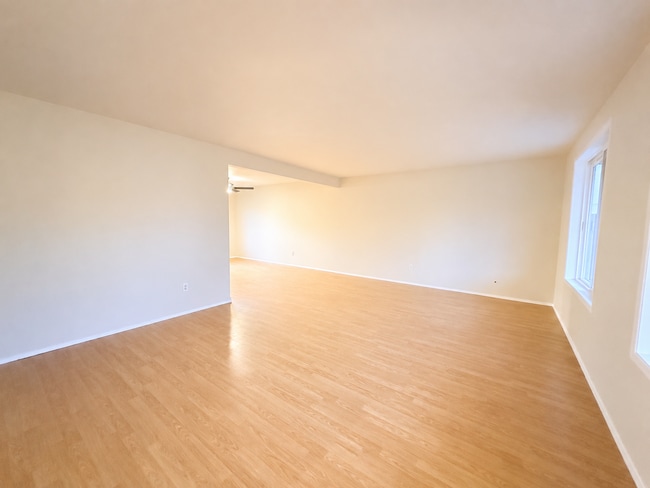 Building Photo - Beautifully Updated 4-Bedroom Home in Woodland, WA – Pet Friendly