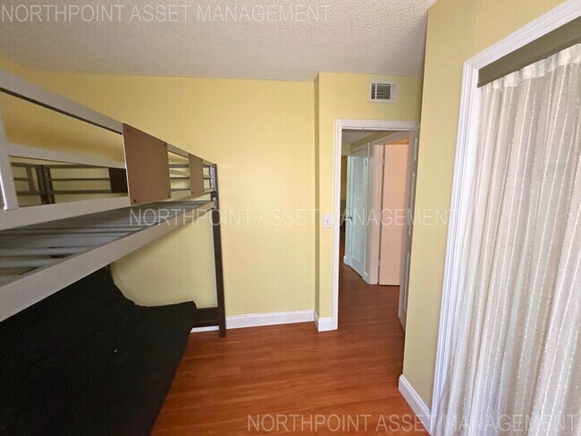 Building Photo - Charming 2BR 1BA Home w/ Pool Access in Fort Lauderdale