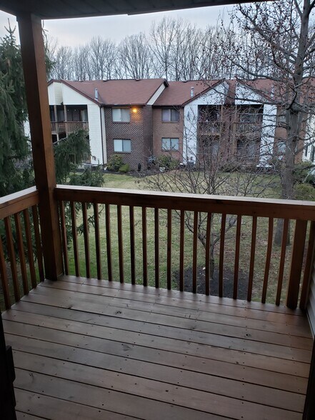 Balcony - 3716 Birchwood Ct