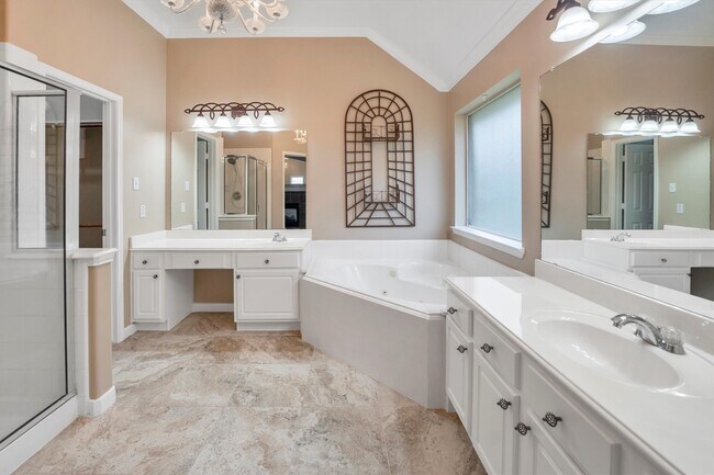 Building Photo - 2711 Sica Hollow Ln