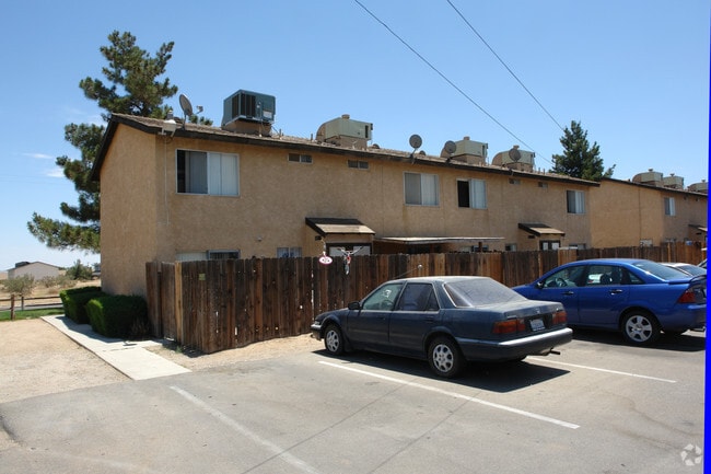 Building Photo - 16280 Sequoia Ave