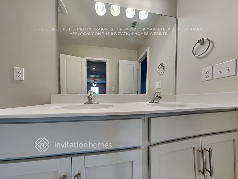 Building Photo - 171 Cherry Birch St