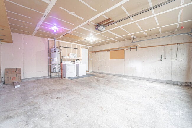 Building Photo - 17403 NE 3rd St