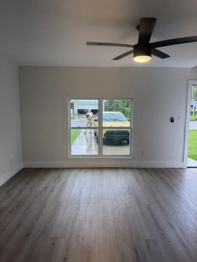 Building Photo - 350 S C St