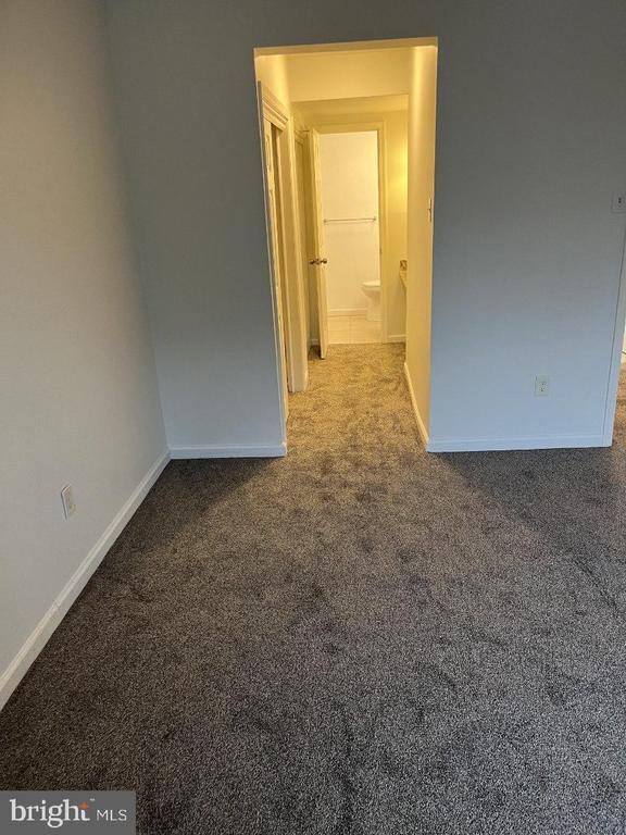 Building Photo - 5416 Valley Green Dr