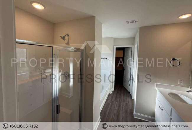 Building Photo - BRAND NEW!!! FABULOUS HOME!!!