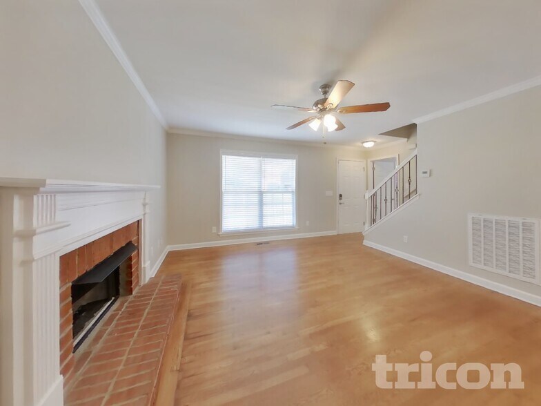 Building Photo - 2784 Aston Woods Ln