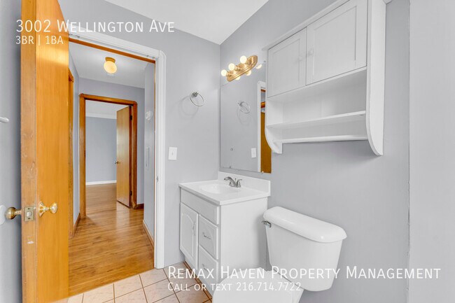 Building Photo - 3002 Wellington Ave