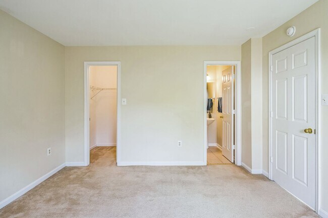 Building Photo - 46051 Marble Terrace