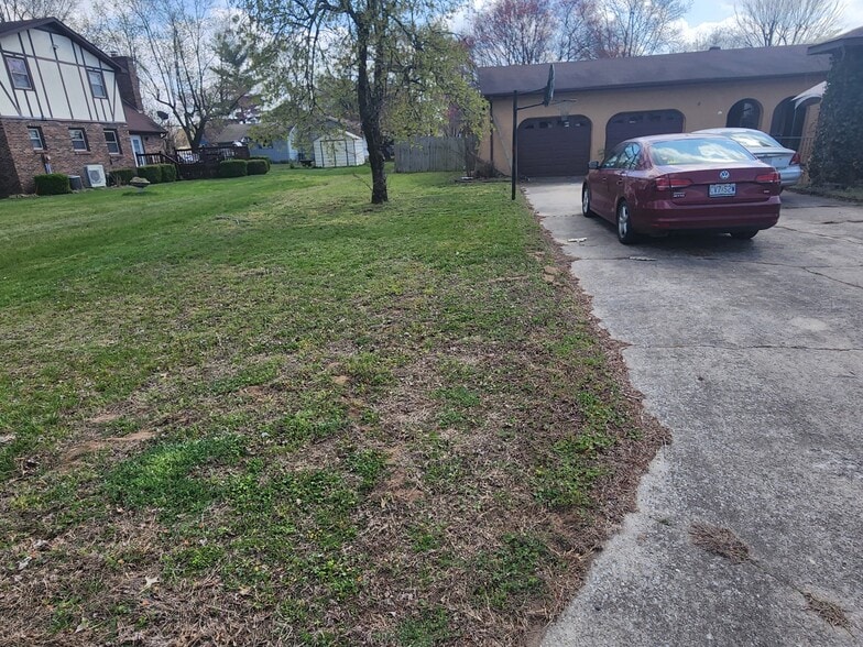 Building Photo - 103 Brenda Dr