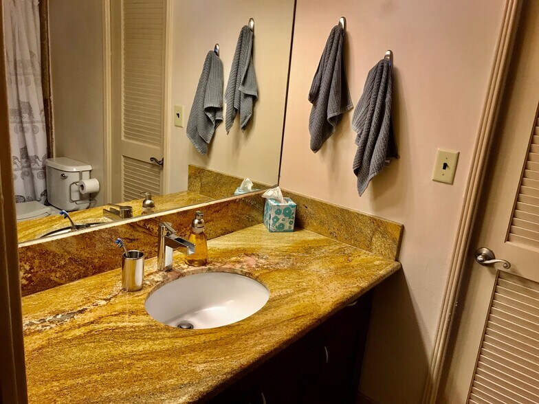 Building Photo - 1684 Ala Moana Blvd