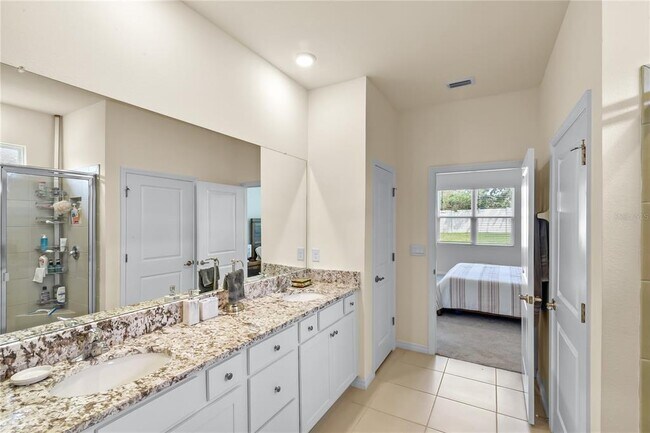 Building Photo - 6345 SW 88th Loop
