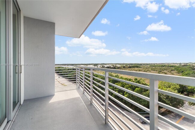 Building Photo - 7875 NW 107th Ave