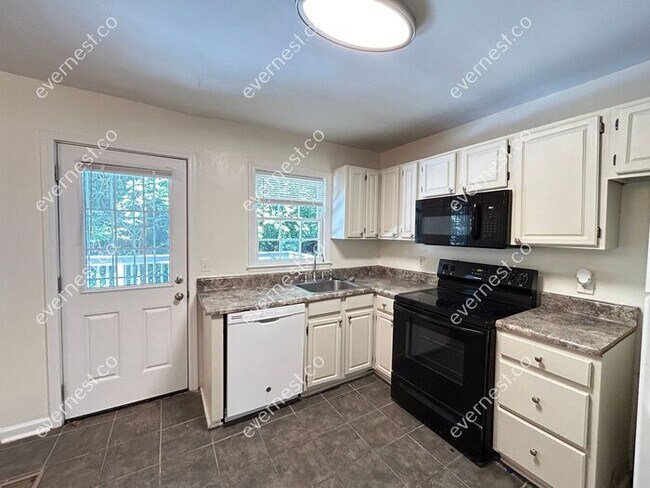 Building Photo - 120 Leathers Cir NW