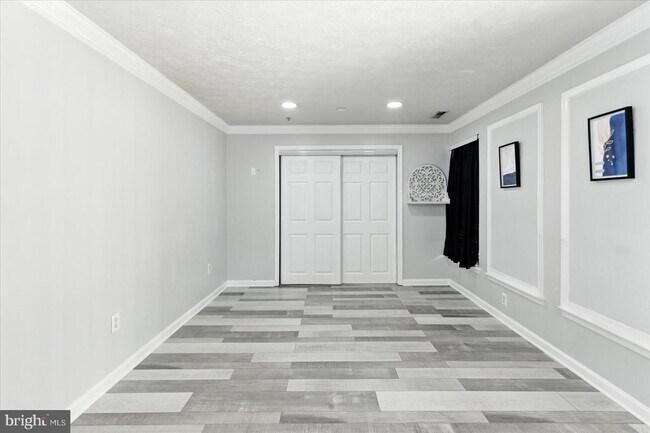 Building Photo - 1065 Jeanett Way