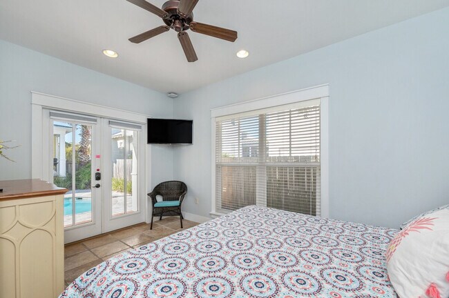 Building Photo - 87 Barracuda St