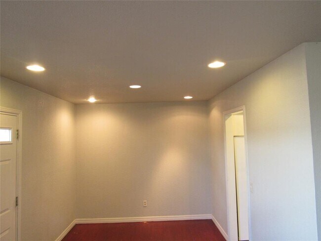 Building Photo - 9909 Sunnymeade Pl