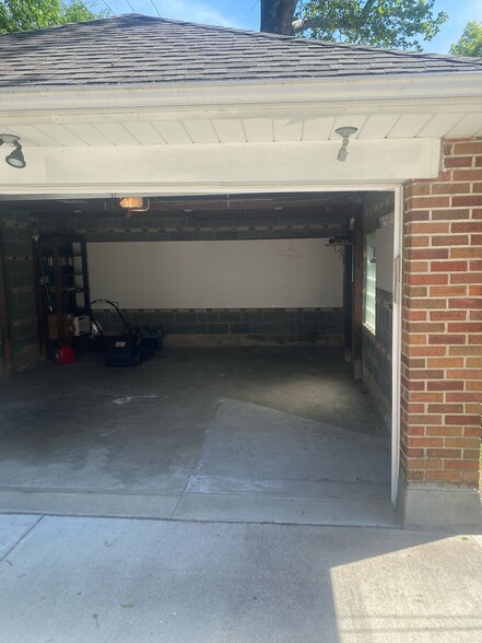 Garage Parking (right side) - 1106 Acorn Dr