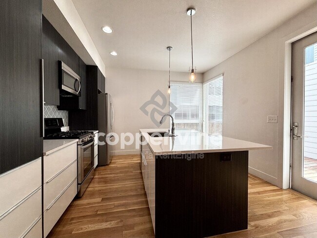 Building Photo - 4966 Lowell Blvd