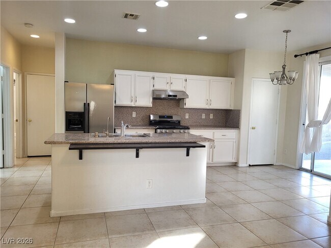 Building Photo - 9530 W Mesa Vista Ave