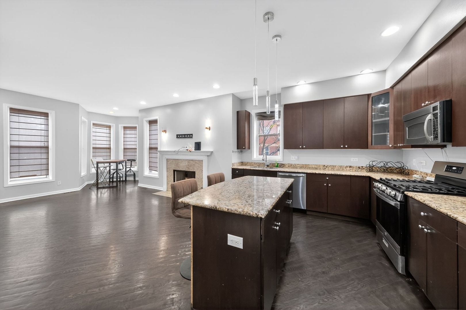 Building Photo - 4956 S Champlain Ave