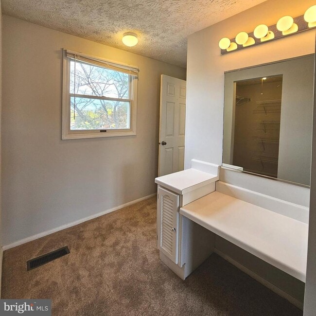 Building Photo - 401 Kojun Ct