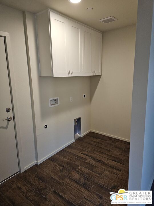 Building Photo - 13710 Cuyamaca Dr