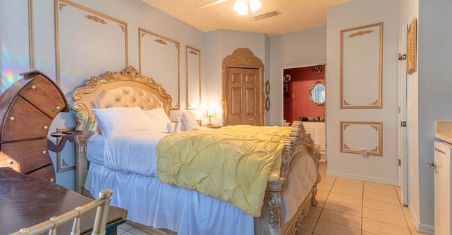 Building Photo - 8447 Crystal Cove Loop