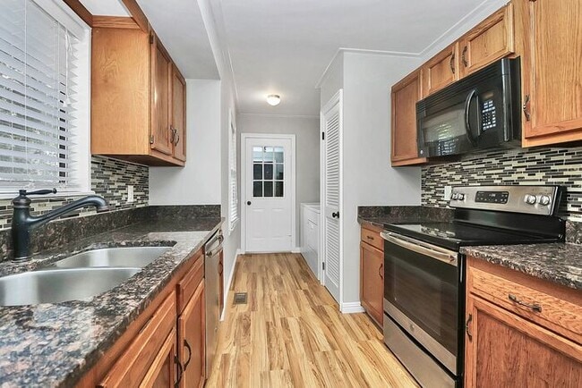 Building Photo - 3BD/2BA Ranch Home in Concord!