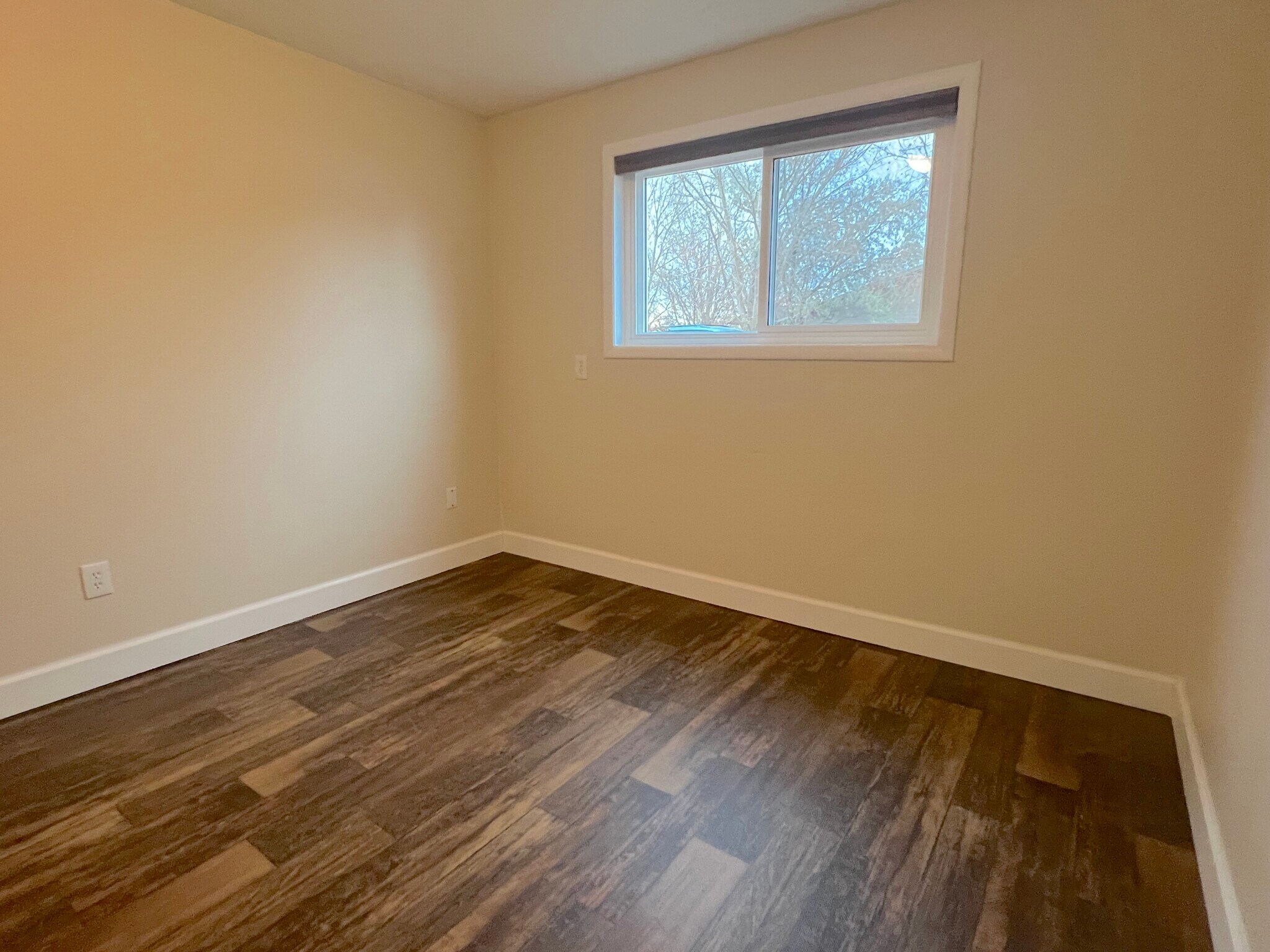 Building Photo - 1600 20th St S