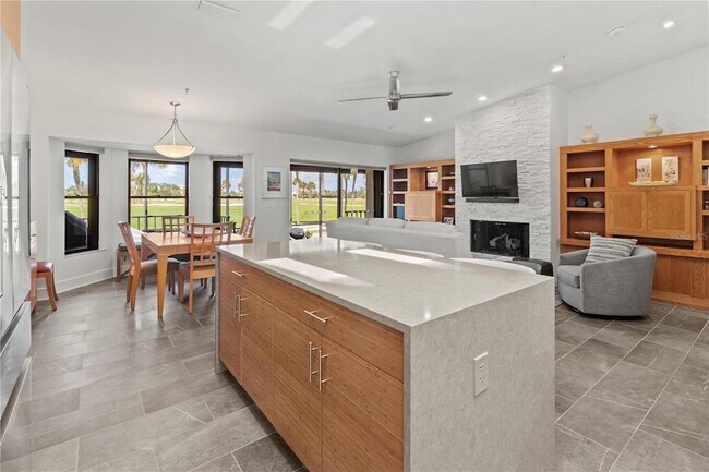 Building Photo - 2377 Harbour Oaks Dr