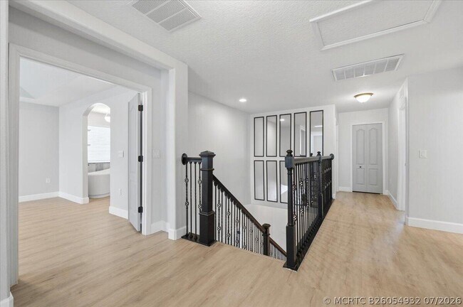 Building Photo - 9012 Orange Blossom Lp