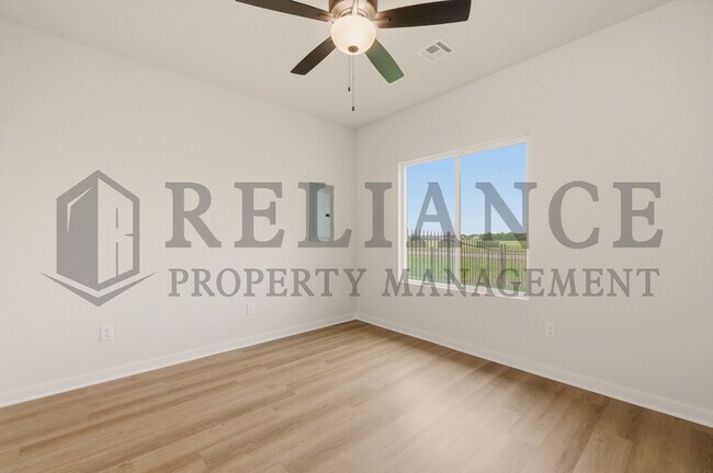 Building Photo - 202 N Gowen St