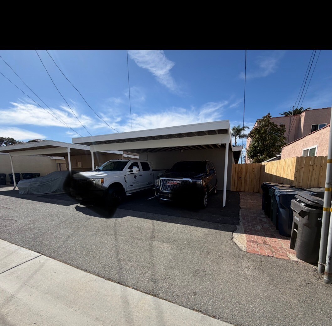 Carport - 820 Geneva Ave