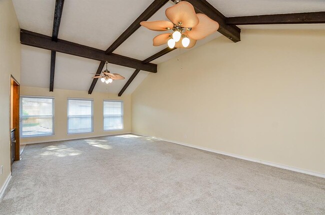 Building Photo - 2731 River Birch Dr