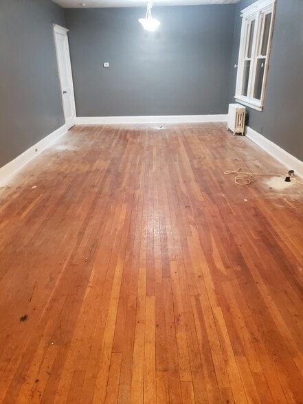 Building Photo - 155 Linwood St