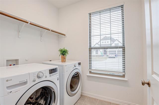 Building Photo - 2305 Cobbler St