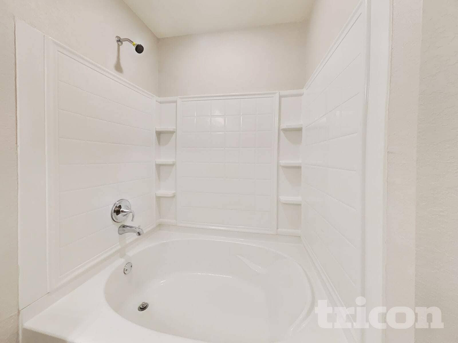 Building Photo - 2631 Green Leaf Way