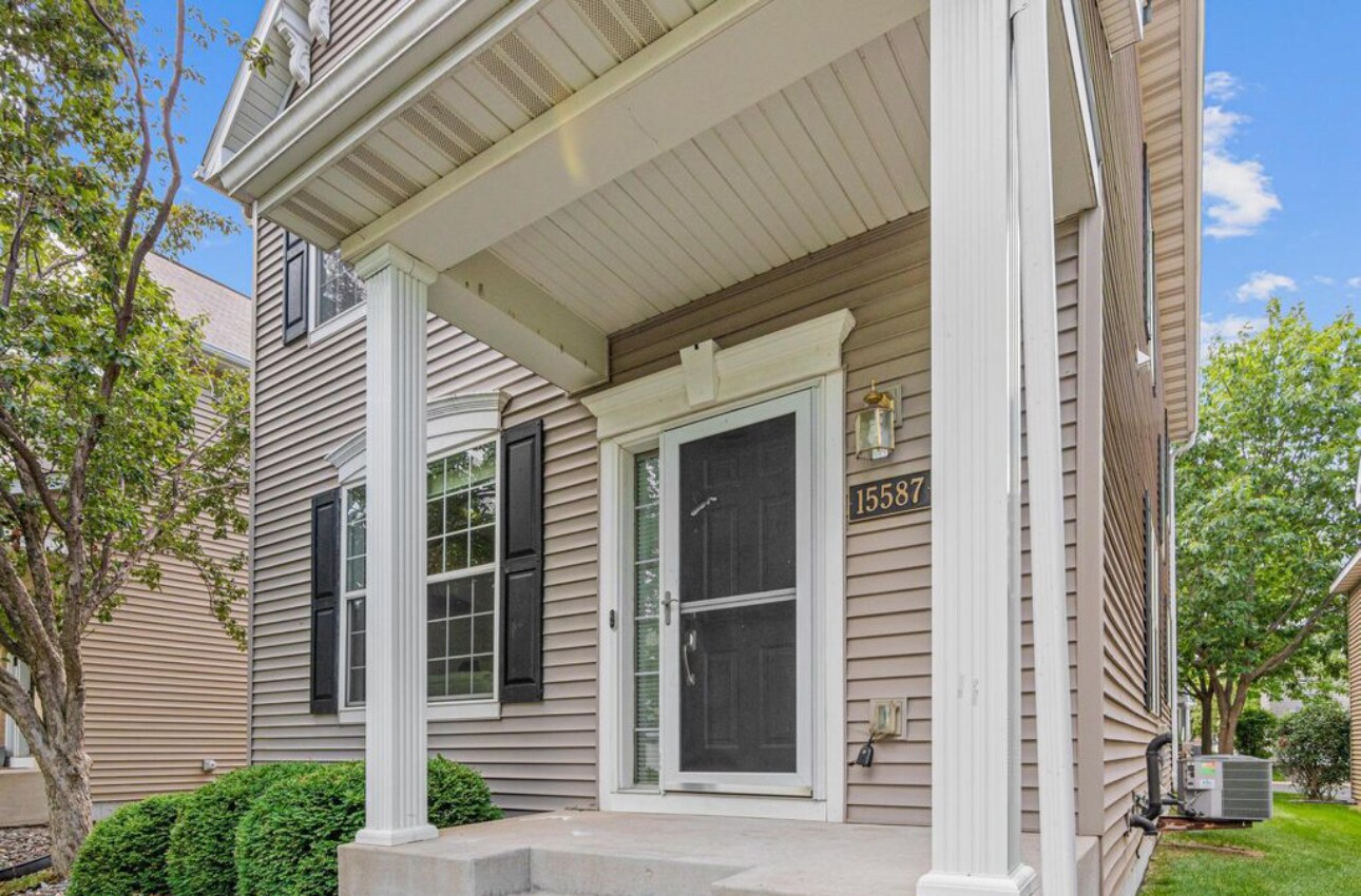 Building Photo - 15587 Crab Apple Ln