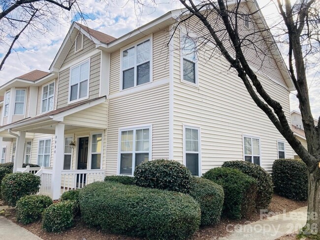 Building Photo - 8004 Strandhill Rd