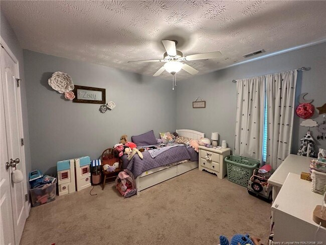 Building Photo - 2240 Sir Michael Dr