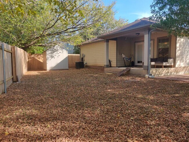Building Photo - 6400 Ken Caryl Dr