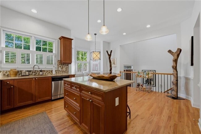 Building Photo - 5808 Riverstone Cir