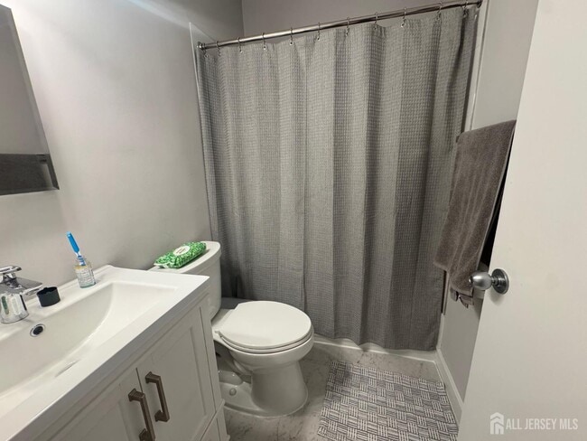 Building Photo - 87 Ridgeview Cir