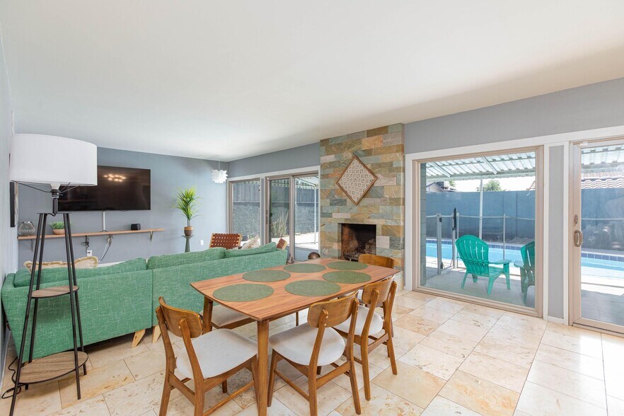 Building Photo - 1443 Aztec Way