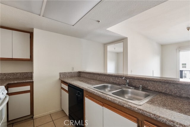 Building Photo - 1246 W 30th St