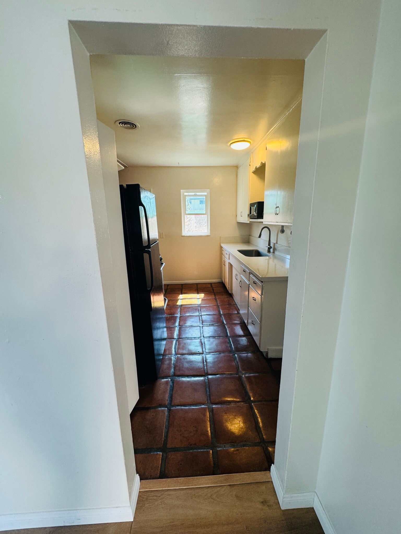 Building Photo - 6705 Trigo Rd